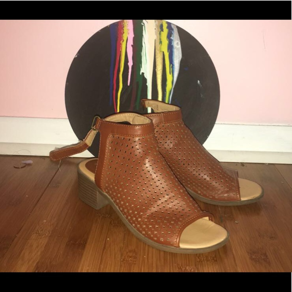 Nine West sandals